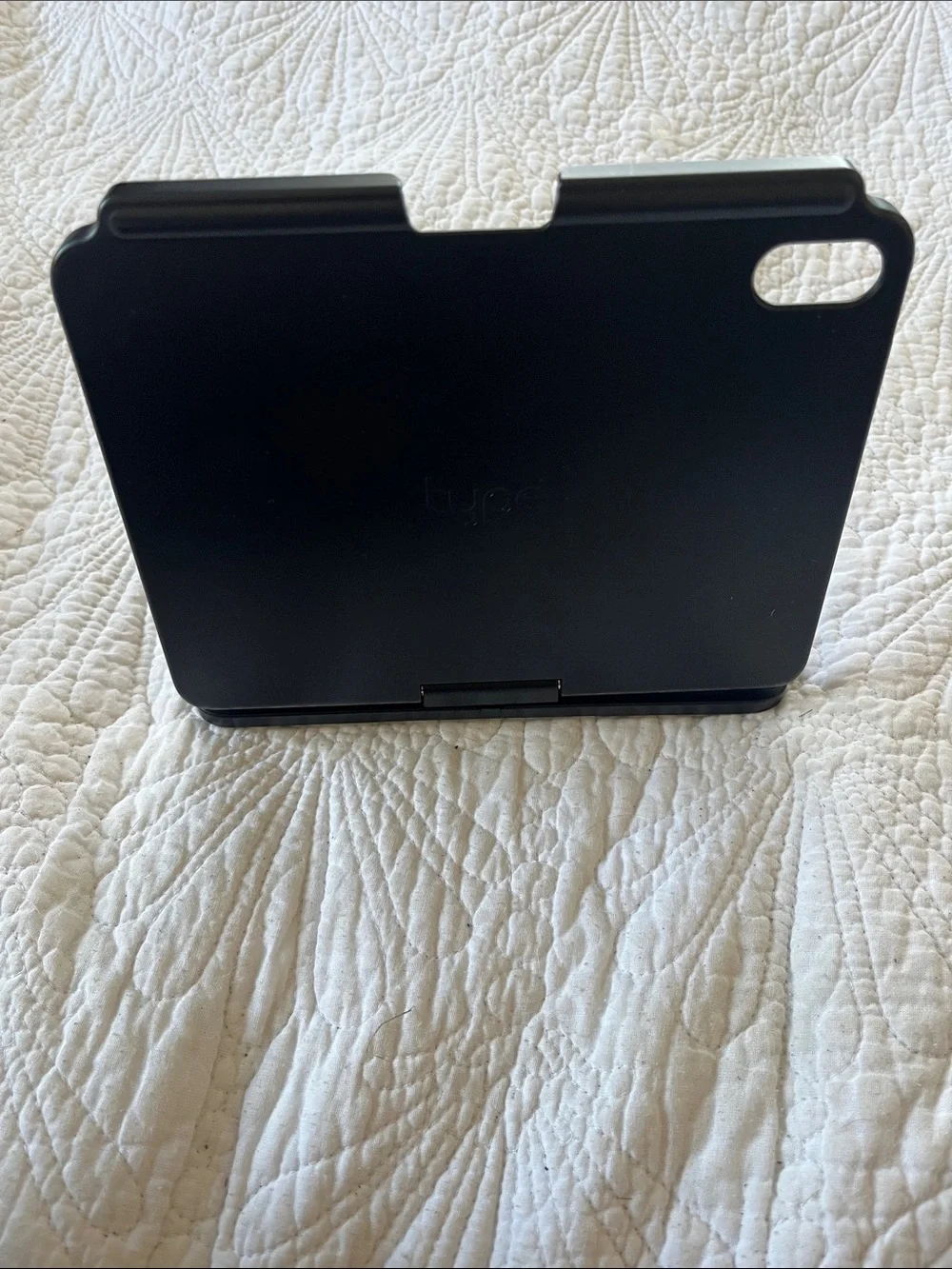 iPad mini 8 TYPE keyboard with trackpad